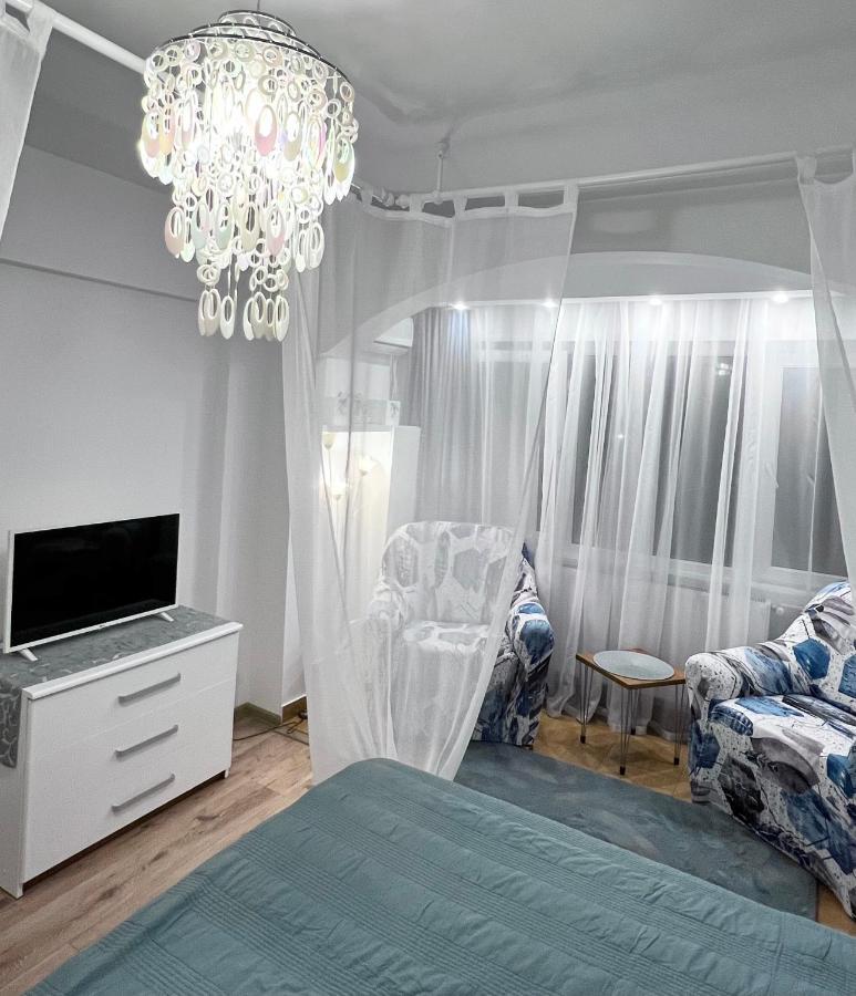 Intercontinental Apartment Bukares Bagian luar foto