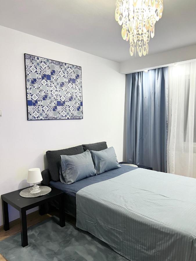 Intercontinental Apartment Bukares Bagian luar foto